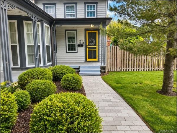 744 Main Street, Unit 1, Greenport, NY 11944