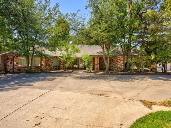 6325 Glenbrook Court, Oklahoma City, OK 73118