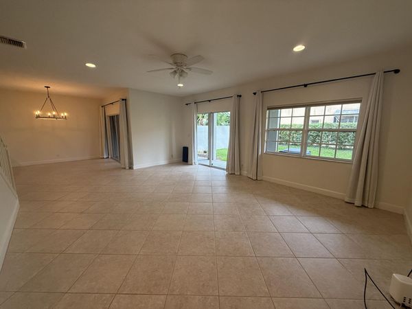 114 Owl Pointe Circle, Jupiter, FL 33458
