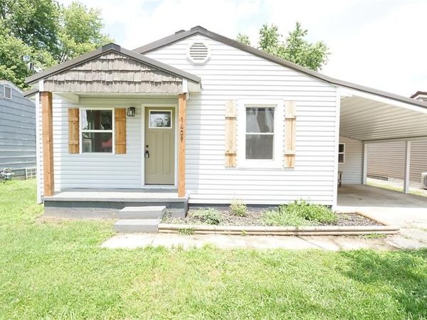 1409 Ray Street , Dexter, MO 63841