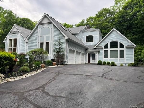 19 W Gate Road , Suffern, NY 10901