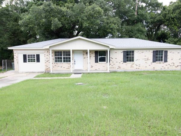 1545 Kyle Dr, Pensacola, FL 32505