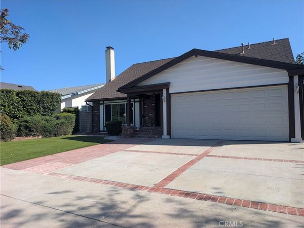 30516 Sandtrap Drive, Agoura Hills, CA 91301