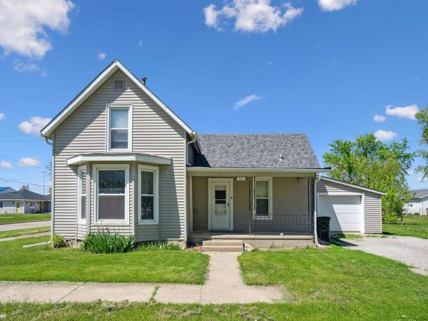 301 E Madison Street, Montezuma, IA 50171