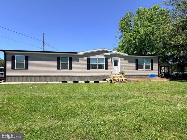 318 GANTT DRIVE, MARTINSBURG, WV 25403