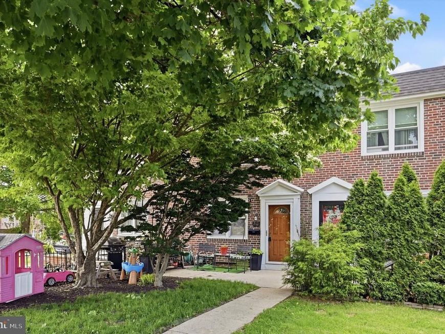 212 Gramercy Drive, Clifton Heights, PA 19018 Main Photo