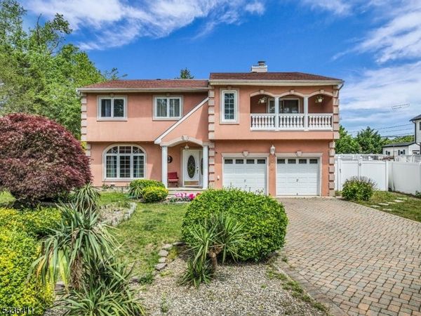 513 Ilexberry Ln, Toms Rivership, NJ 08753