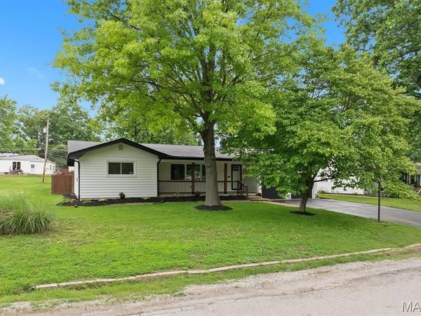 241 Sunset Drive, Belleville, IL 62223