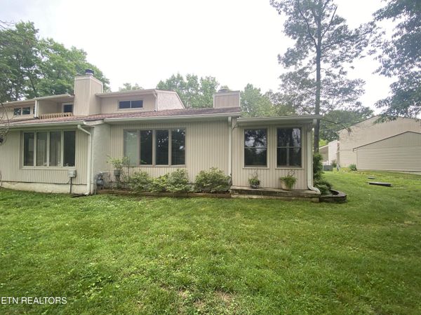 7000 Big Horn Drive, Crossville, TN 38572