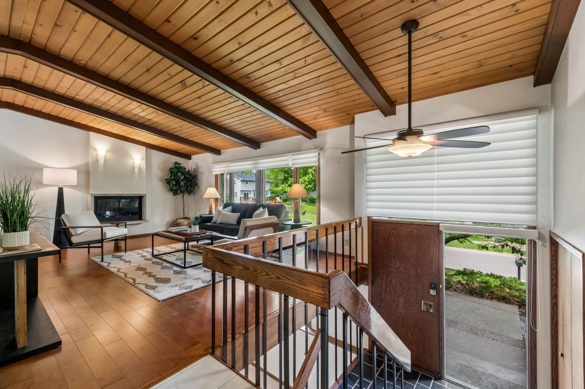 4860 Kingsberry Lane , Minnetonka, MN 55345