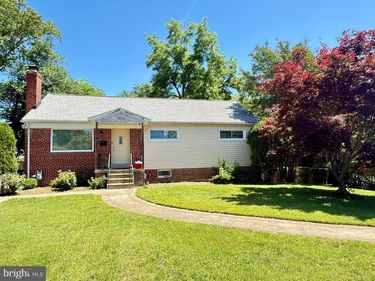 3919 GALLOWS ROAD , ANNANDALE, VA 22003