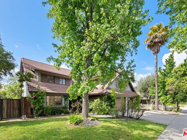 26926 De Berry Drive, Agoura Hills, CA 91301