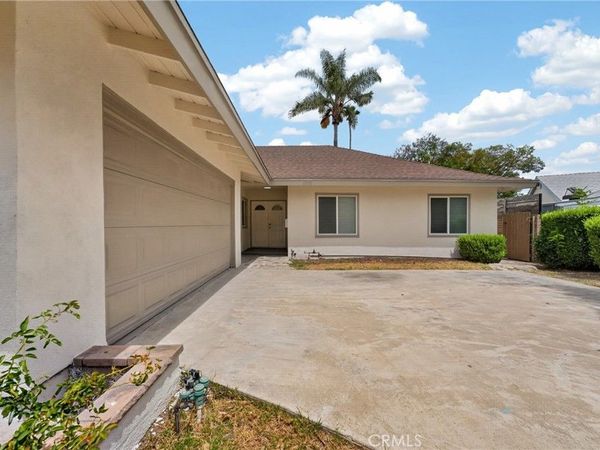 8938 Gothic Avenue, North Hills, CA 91343