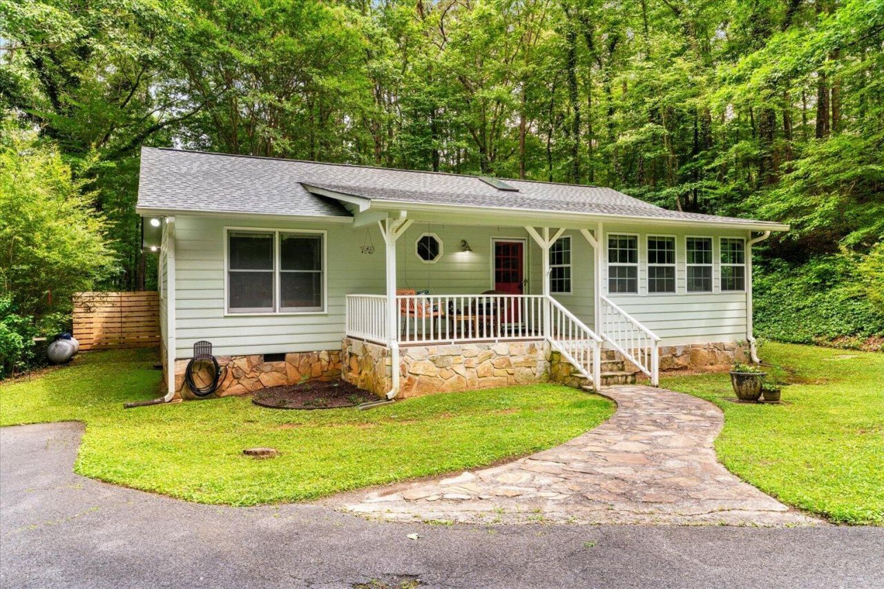 1178 Swan Bridge, Talking Rock, GA 30175 Main Photo
