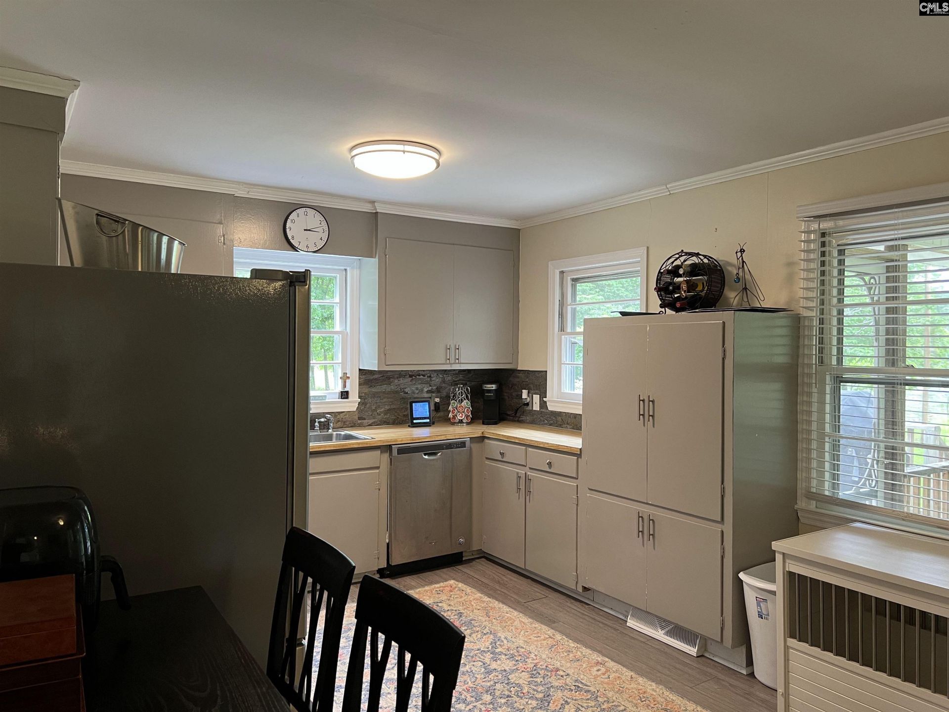 858 Pinehurst Road  Photo 10