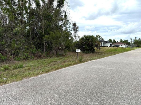 1009 JACKSON AVENUE , LEHIGH ACRES, FL 33972