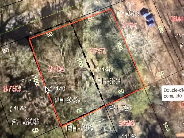00 Sixth Avenue , New London, NC 28127