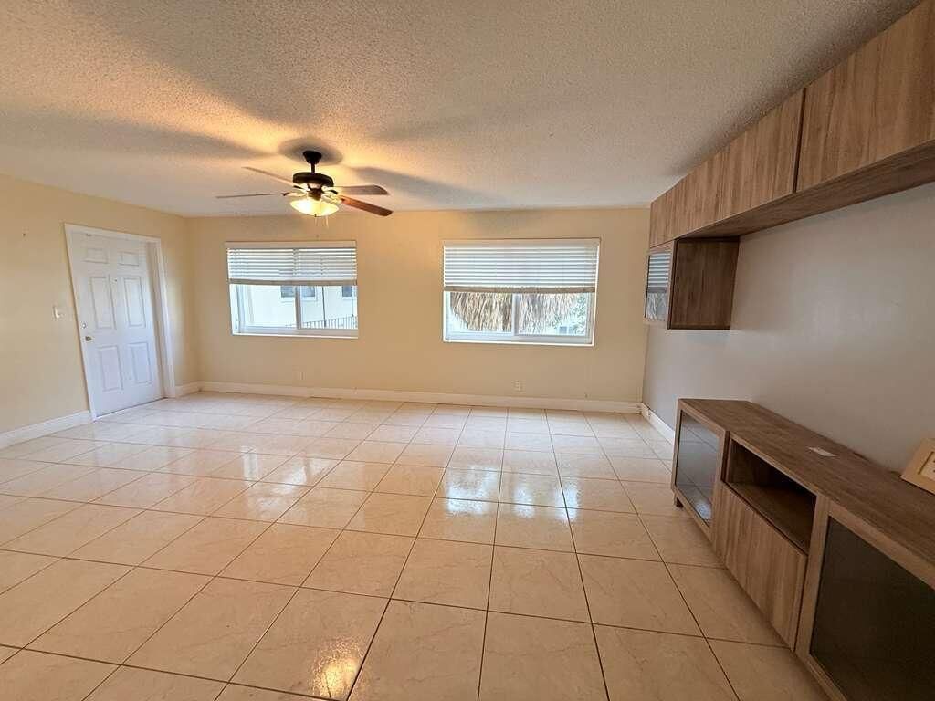 2210 Taylor Street, Unit 207, Hollywood, FL 33020 Photo
