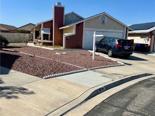 12418 Highgate Ave, Victorville, CA 92395
