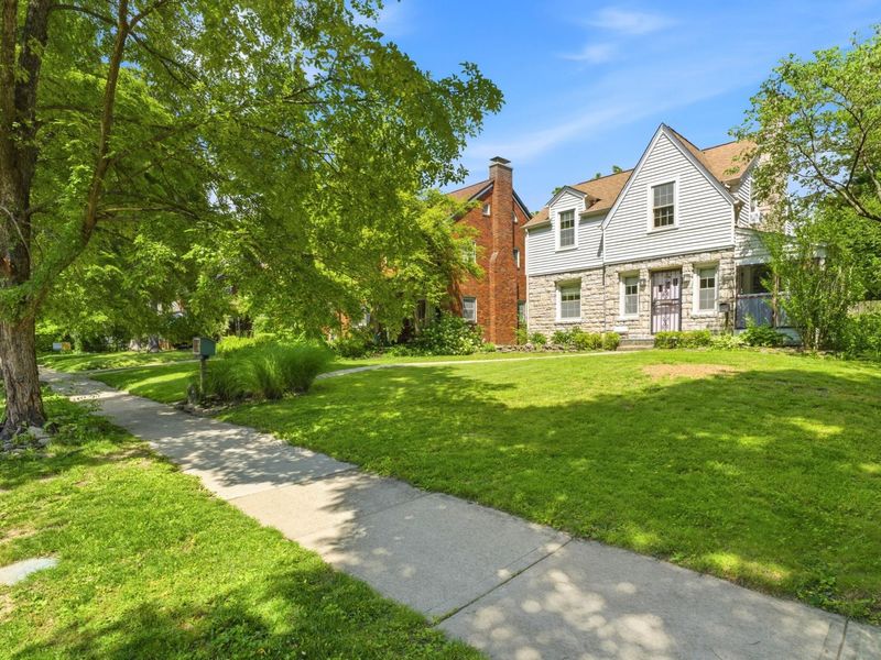 60 N Cassady Avenue, Columbus, OH 43209 Photo 4