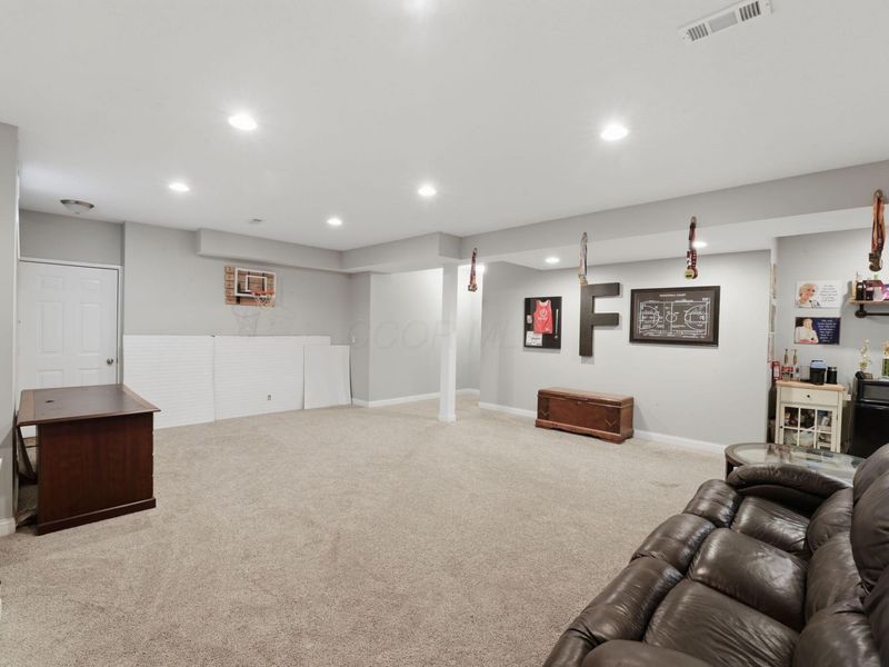 58 Belz Warner Boulevard, Reynoldsburg, OH 43068 Photo 38