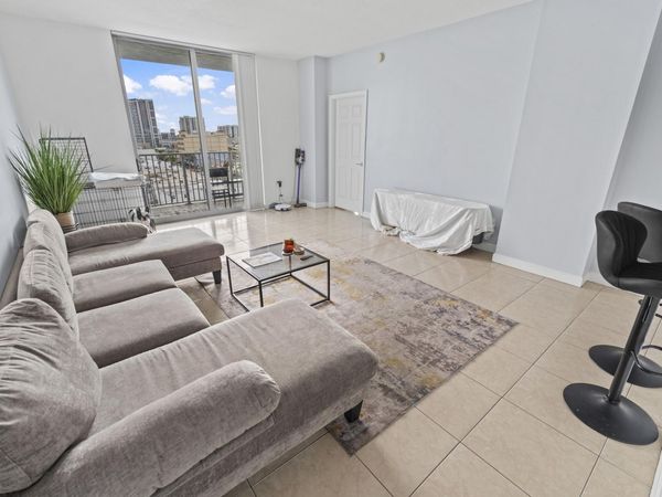 140 S Dixie Highway, Unit 813, Hollywood, FL 33020