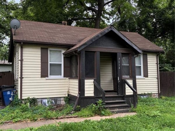 7014 Raymond Avenue, University City, MO 63130
