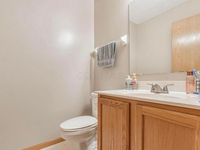 3150 Berkley Pointe Drive , Columbus, OH 43230 Photo 12