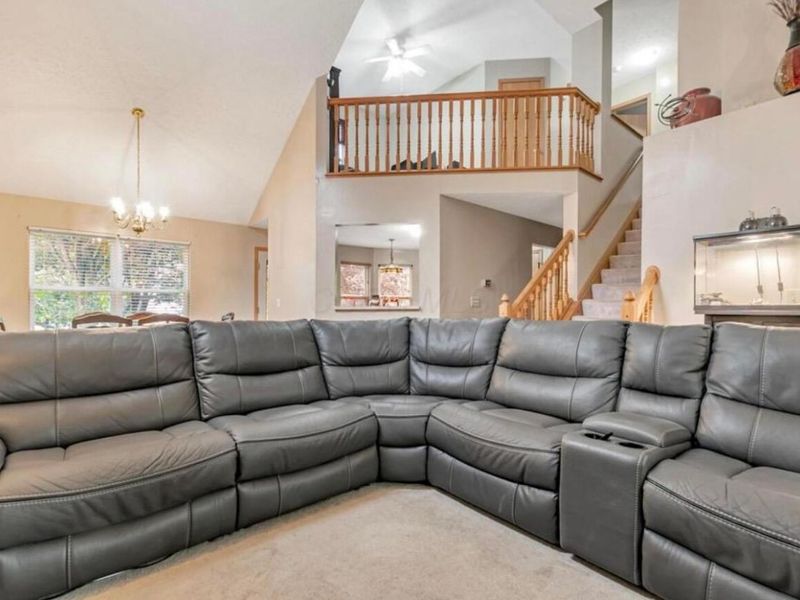 3150 Berkley Pointe Drive , Columbus, OH 43230 Photo 3