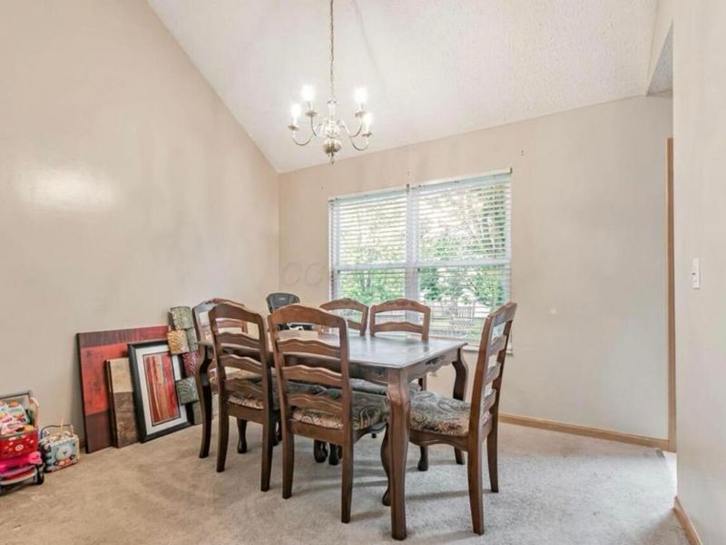 3150 Berkley Pointe Drive , Columbus, OH 43230 Photo 5