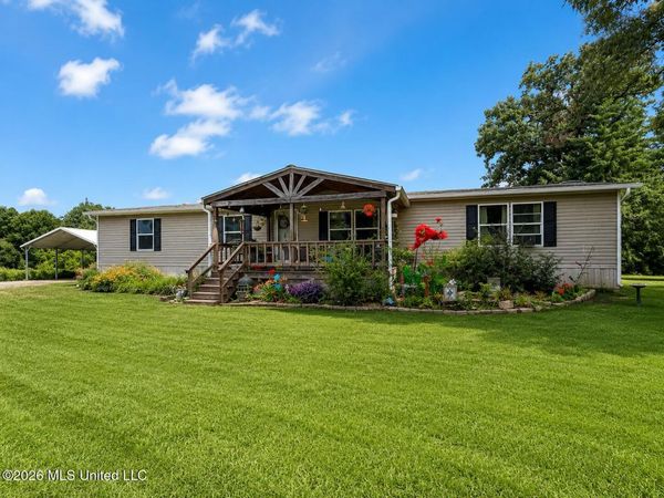 5207 Mudline Road, Enid, MS 38927