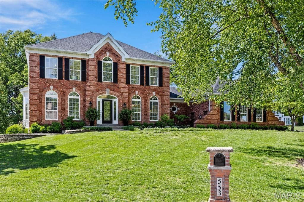 553 Malinmor Drive , Weldon Spring, MO 63304 Main Photo