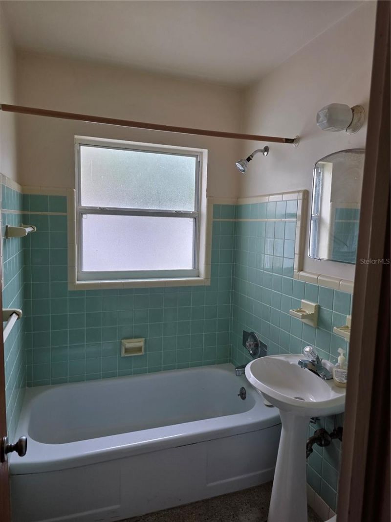 2444 37th Street N, Saint Petersburg, FL 33713 Photo