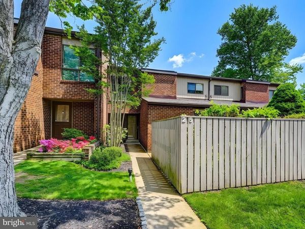 25 SADDLE COURT , Unit H, BALTIMORE, MD 21208