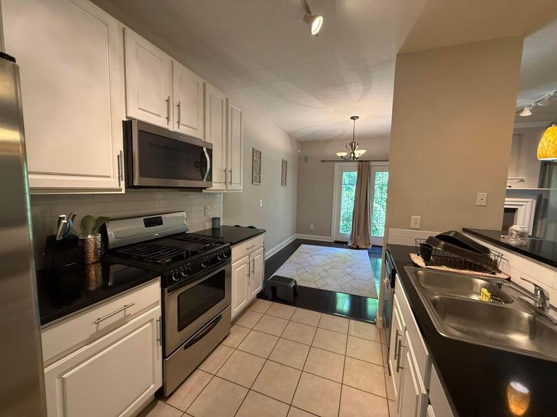 2280 Village At Bexley Drive, Columbus, OH 43209 Photo 9