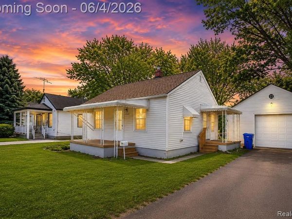 24895 Marigold Avenue, Warren, MI 48089