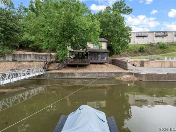 900 Old Toy Lane , Osage Beach, MO 65065