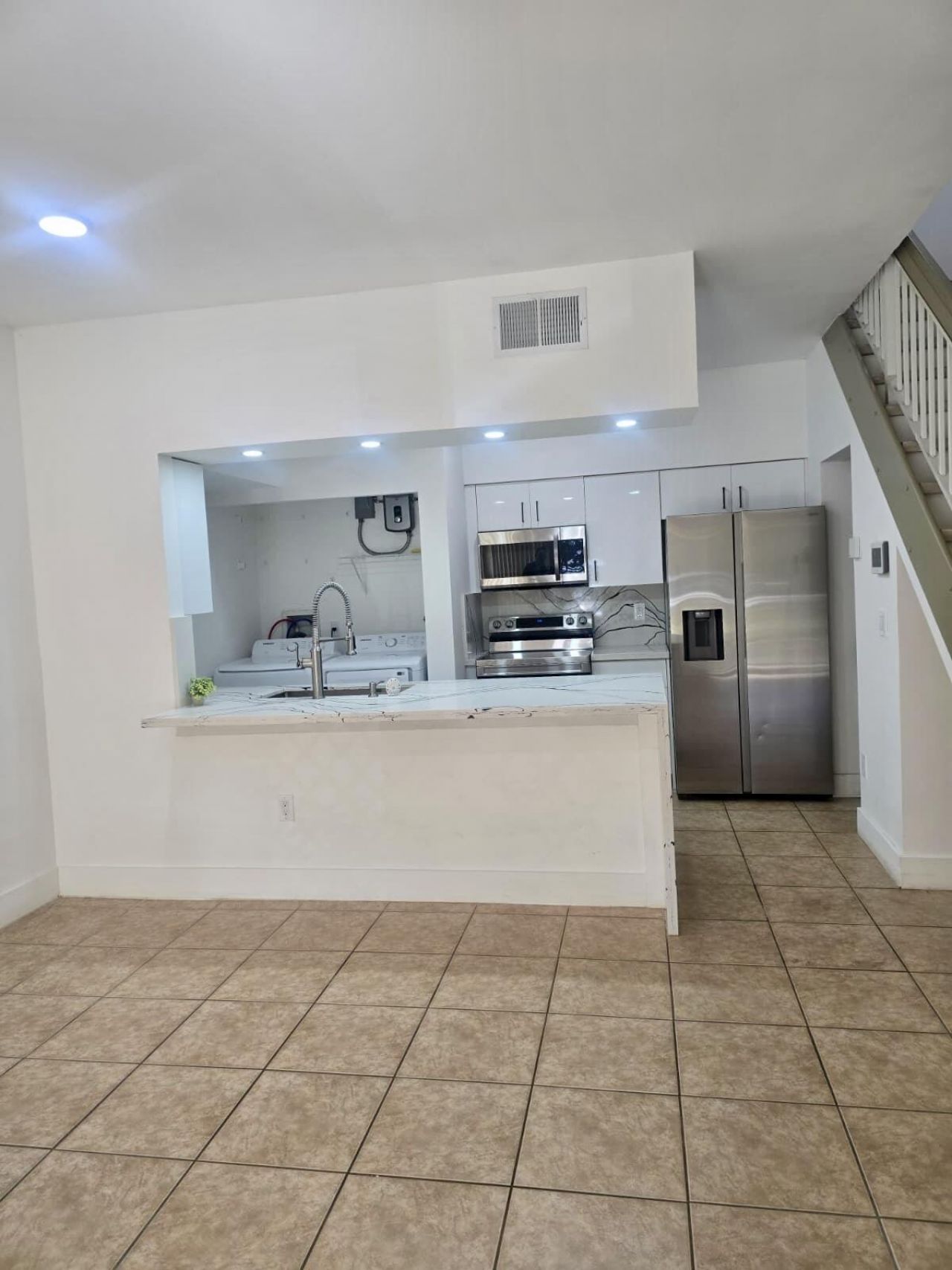 18338 NW 68th Avenue, Unit B, Hialeah, FL 33015 Photo