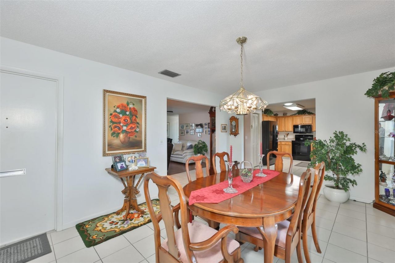 684 Allegheny Drive , Sun City Center, FL 33573 Photo