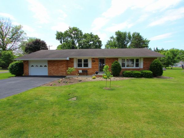 410 E Fifer Street , Colfax, IL 61728