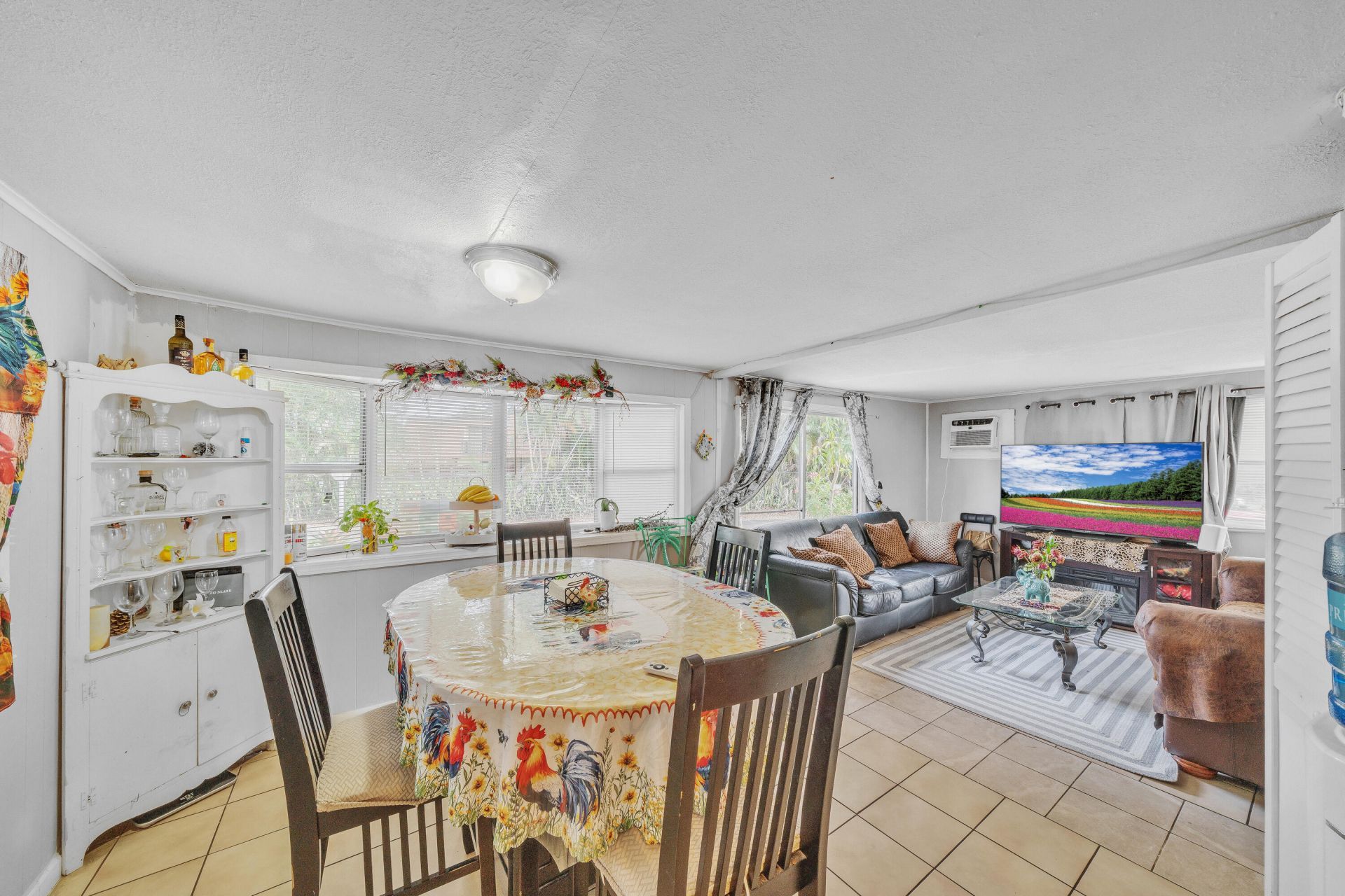 32 Lisa Lane, Greenacres, FL 33463 Photo