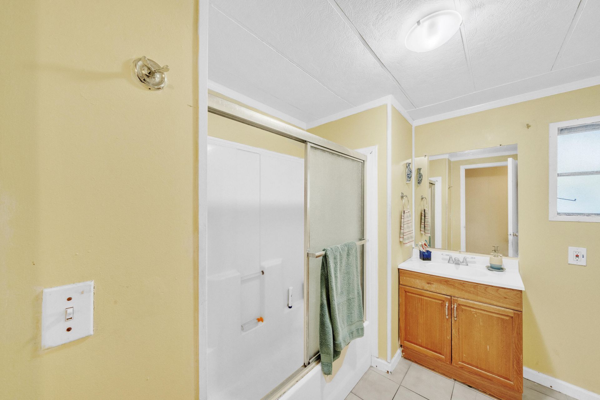 32 Lisa Lane, Greenacres, FL 33463 Photo