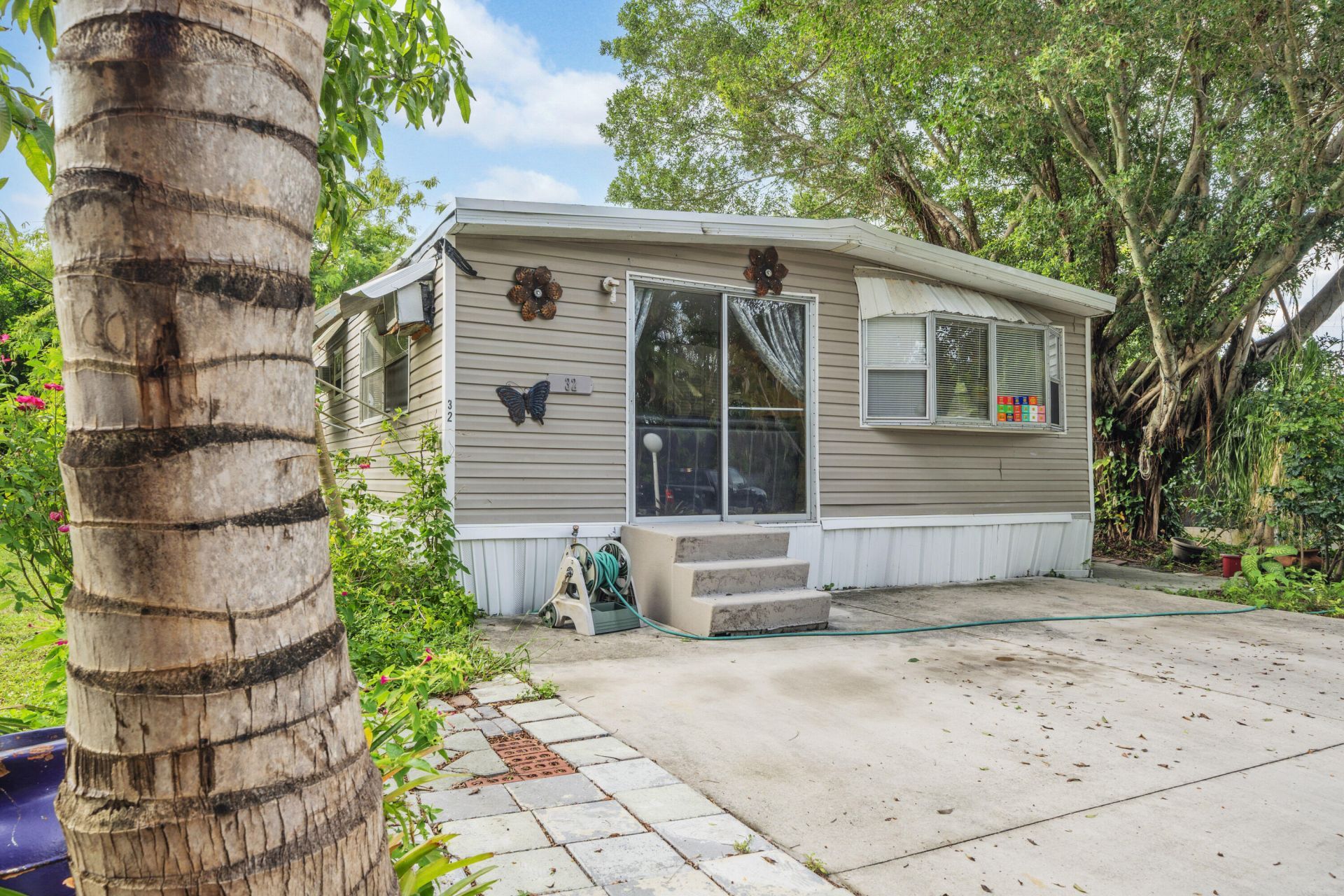 32 Lisa Lane, Greenacres, FL 33463 Photo