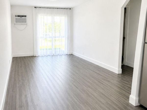 510 Lake Shore Drive, Unit 3, West Palm Beach, FL 33403