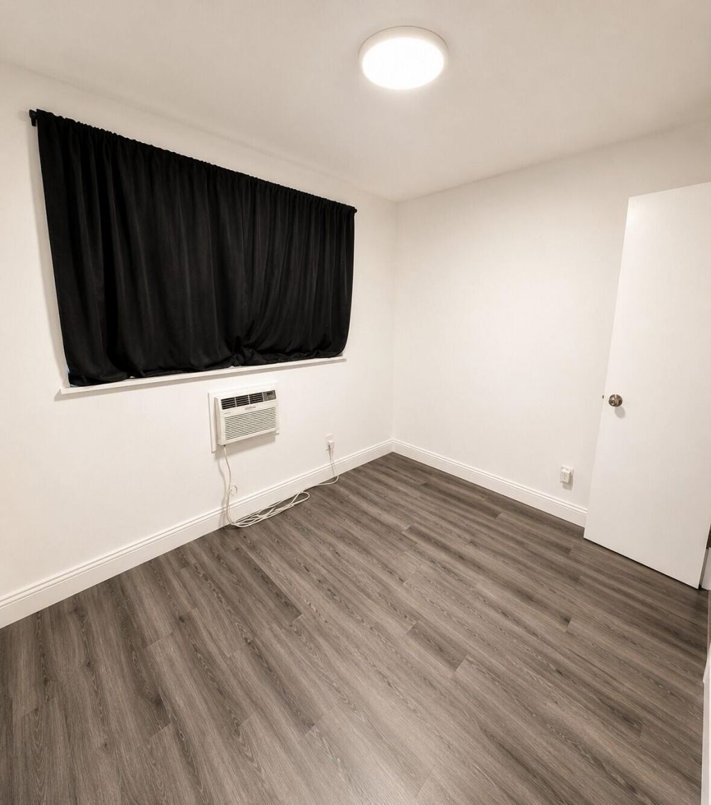 510 Lake Shore Drive, Unit 3, West Palm Beach, FL 33403 Photo