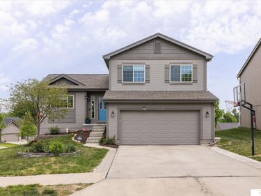 14218 WYOMING Street, Omaha, NE 68142