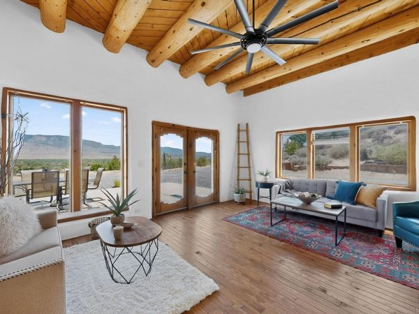 300 Chimaja Road, Corrales, NM 87048