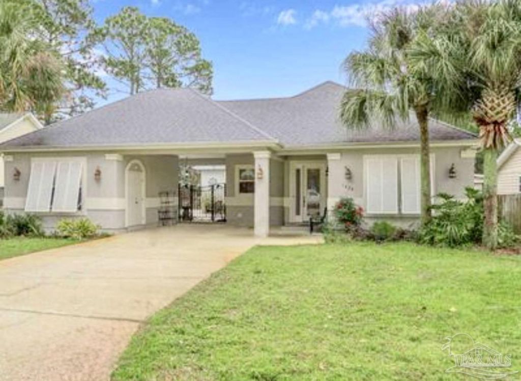1624 Llani Ln, Gulf Breeze, FL 32563 Main Photo