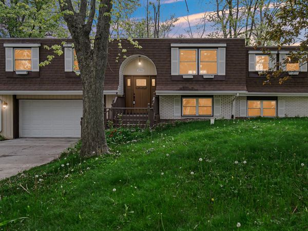 7951 Catalpa Street , Dyer, IN 46311