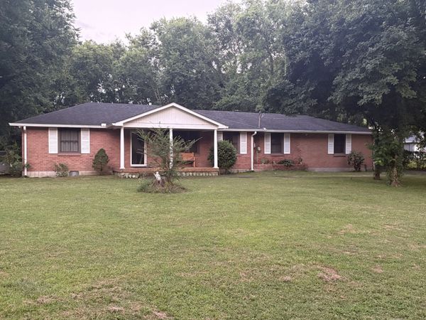 456 Ewing Ln , Nashville, TN 37207